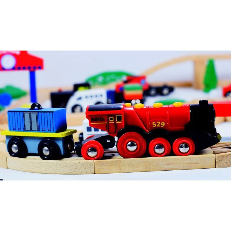 Brio Mighty Red Action Loco - Image 4