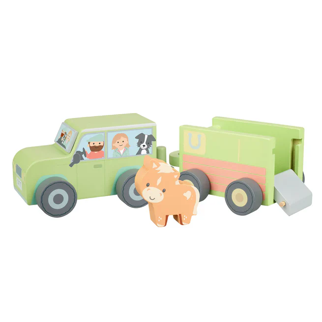 Farm 4x4 with Horse Box and Horse.