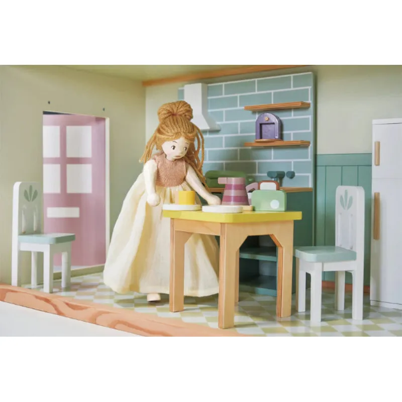 Ferne Wooden Doll - Image 4