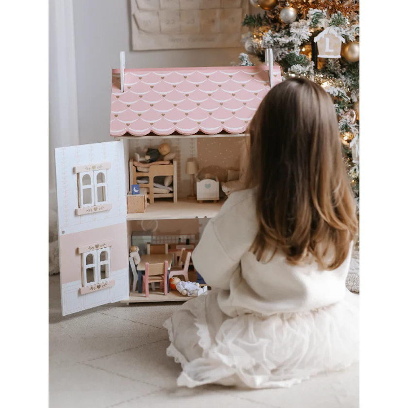 Rose Heart Wooden Dolls House - Image 2