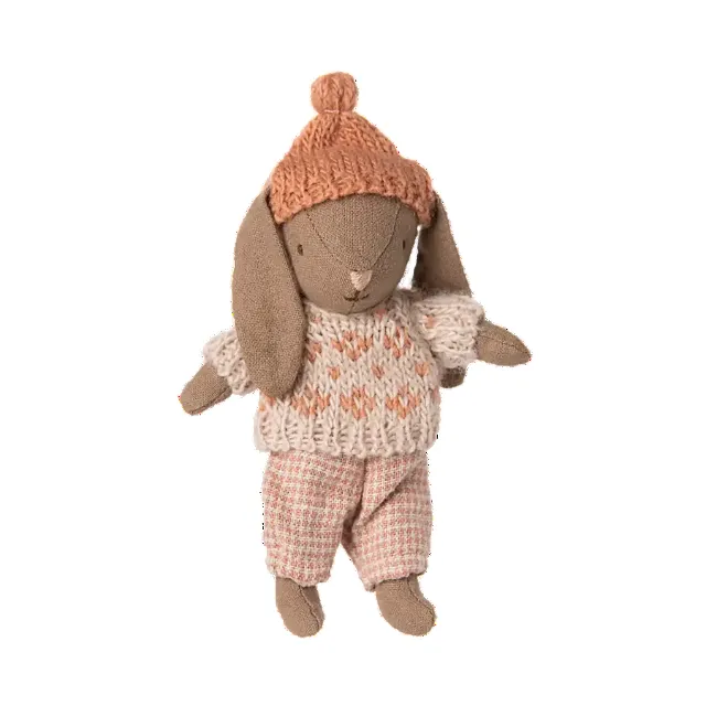 Small Winter Bunny