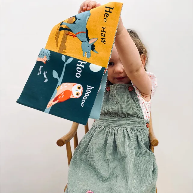 The Noisy Farmyard Rag Book - Image 2