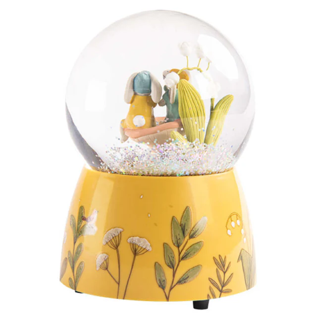 Three Little Rabbits - Musical Snow Globe - Image 2