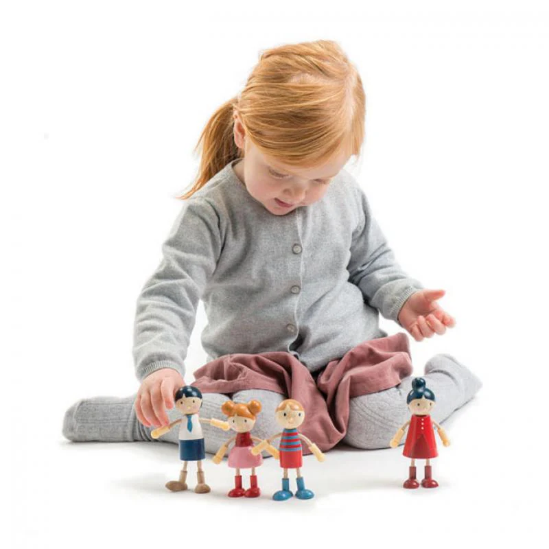 Wooden Doll Family - Image 3