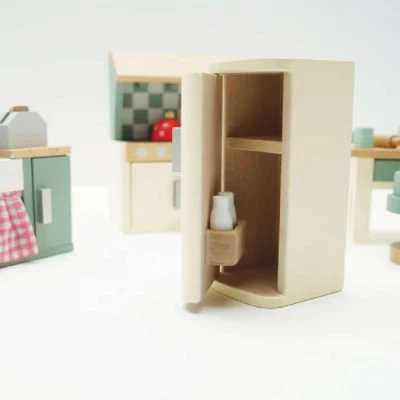 Wooden Dolls house - Kitchen Furniture - Image 2