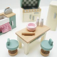 Wooden Dolls house - Kitchen Furniture - Image 3