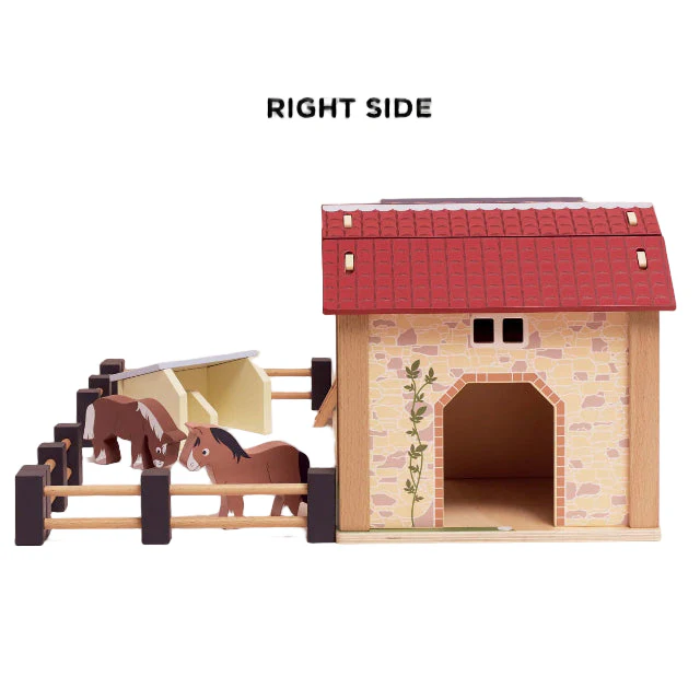 Wooden Farmyard - Image 3