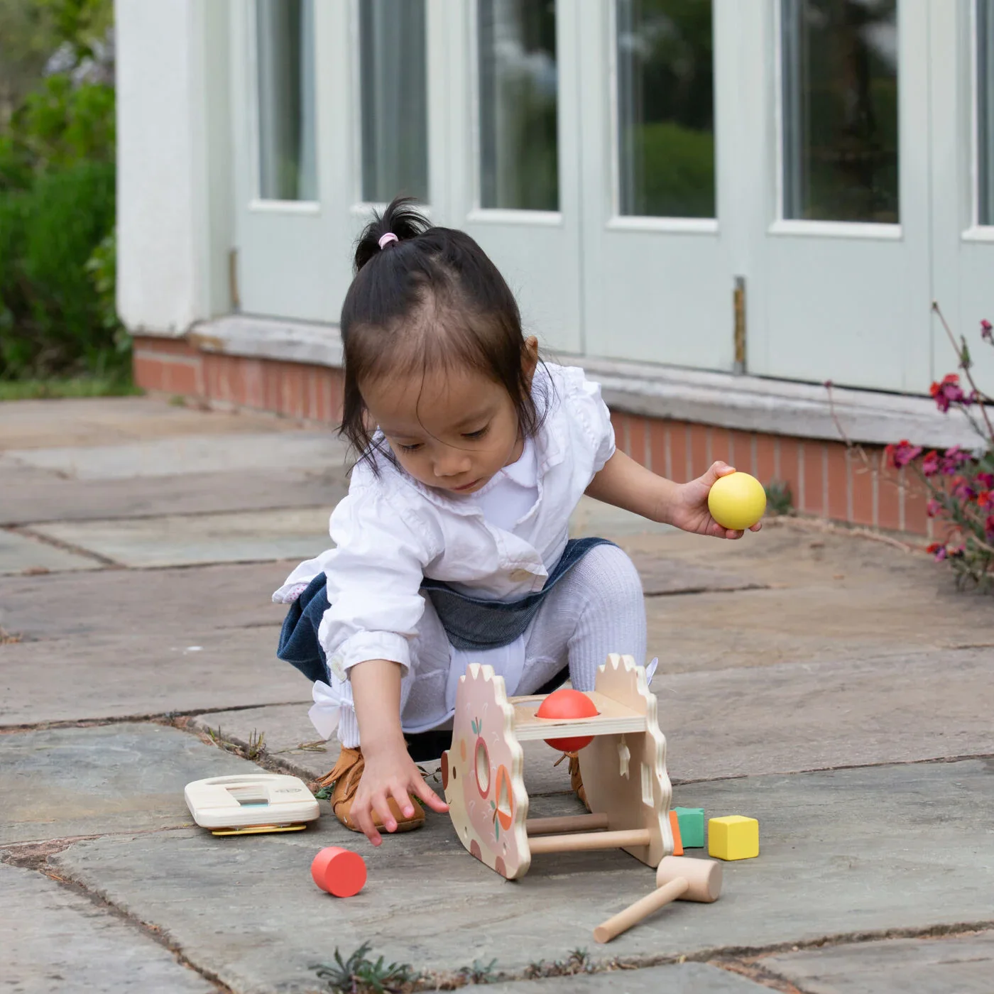 Hedgehog Pounding Bench & Shape Sorter - Image 3